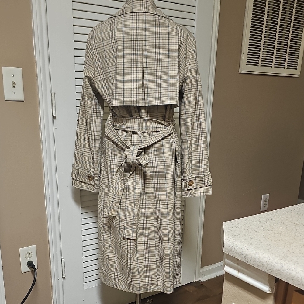 Bagatelle Beige Plaid Trench Coat - Picture 5 of 12